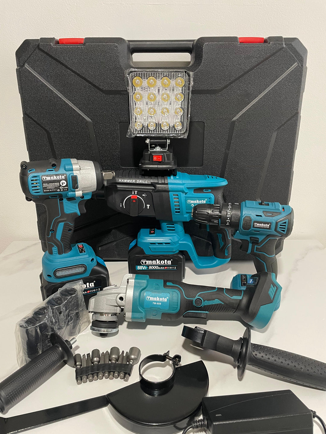 Kit Attrezzi 5 in 1 T-Makota